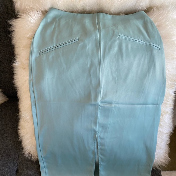 Cami and skirt - Picture 4 of 5